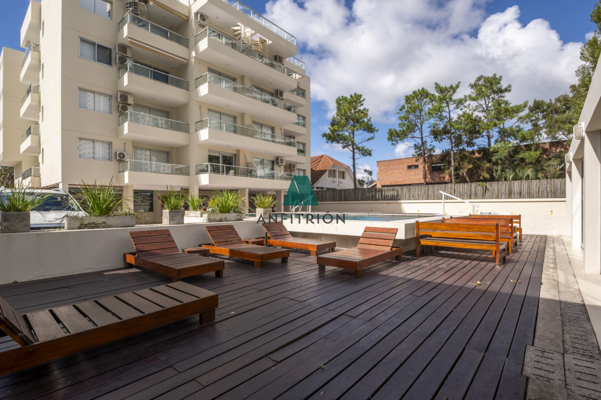 Apartamento ID.225 - 2 dormitorios en Playa Mansa cerca del Mar
