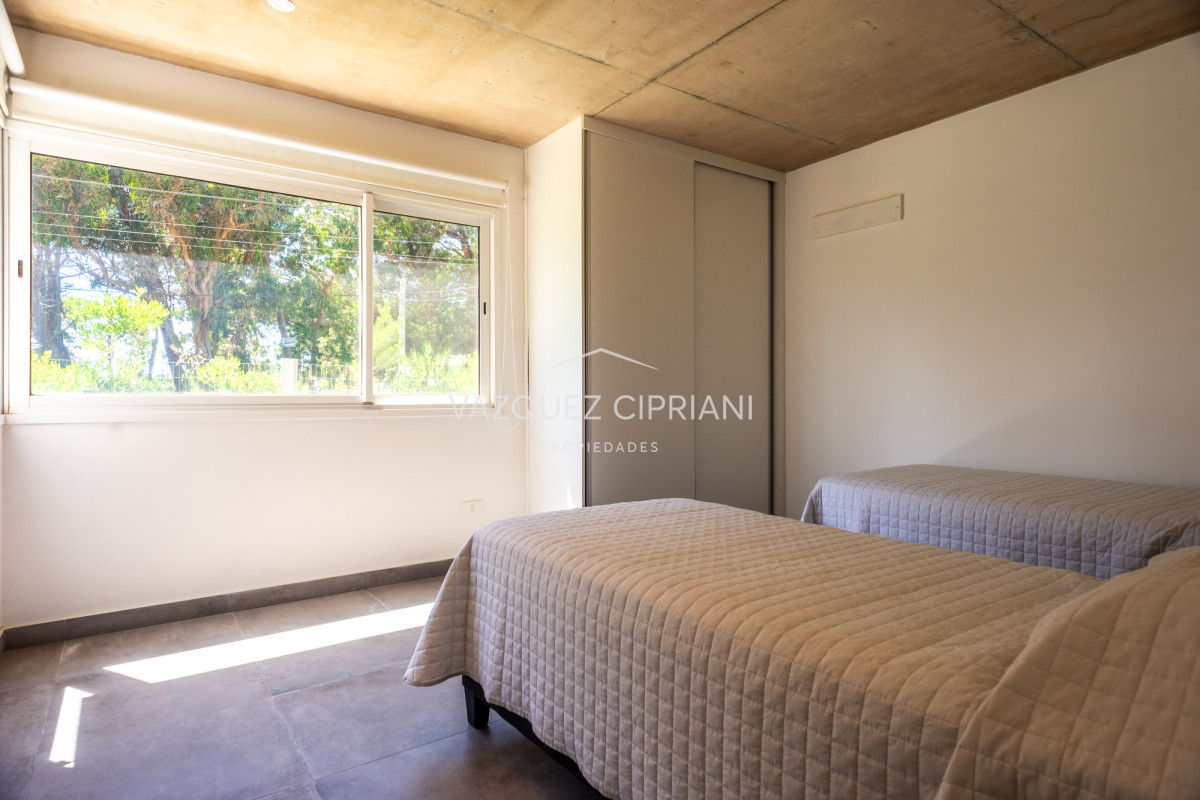 Casa ID.87 - Casa de 3 dormitorios con piscina en La Barra en Venta