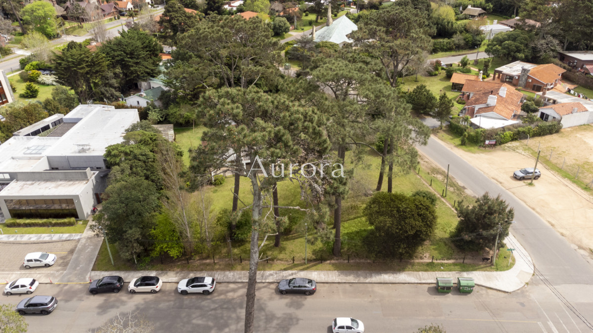 Casa ID.633 - Venta casa Cantegril 