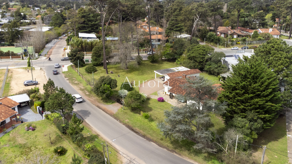Casa ID.633 - Venta casa Cantegril 