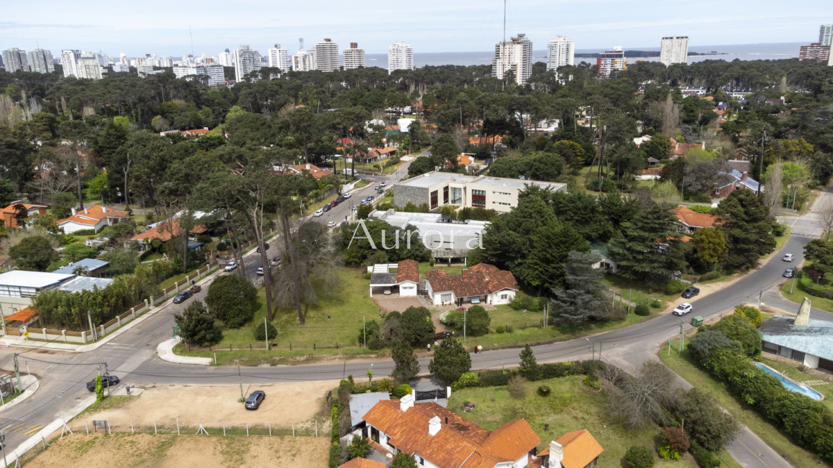 Casa ID.633 - Venta casa Cantegril 