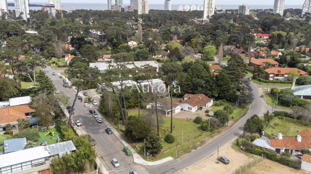 Casa ID.633 - Venta casa Cantegril 
