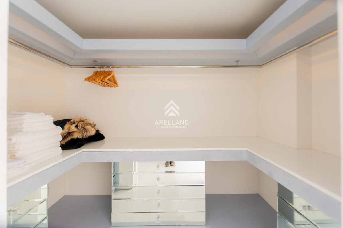 Apartamento ID.1820 - Penthouse duplex 4 dormitorios Playa Brava - Punta del Este