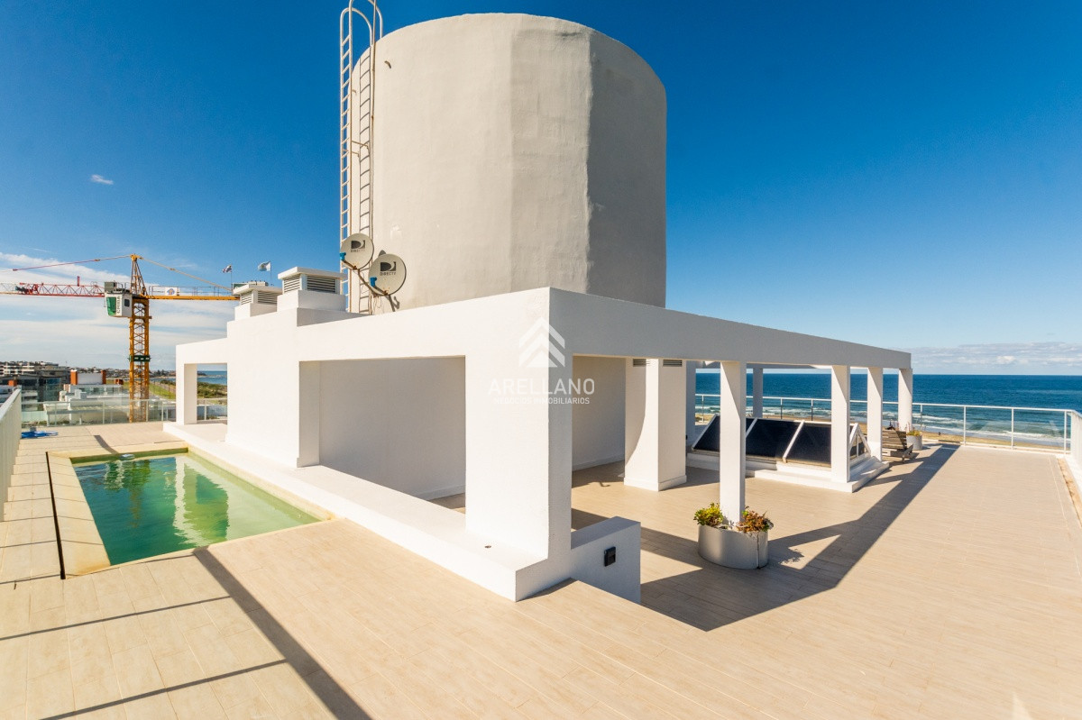 Apartamento ID.1820 - Penthouse duplex 4 dormitorios Playa Brava - Punta del Este