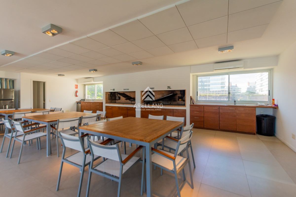 Apartamento ID.1820 - Penthouse duplex 4 dormitorios Playa Brava - Punta del Este