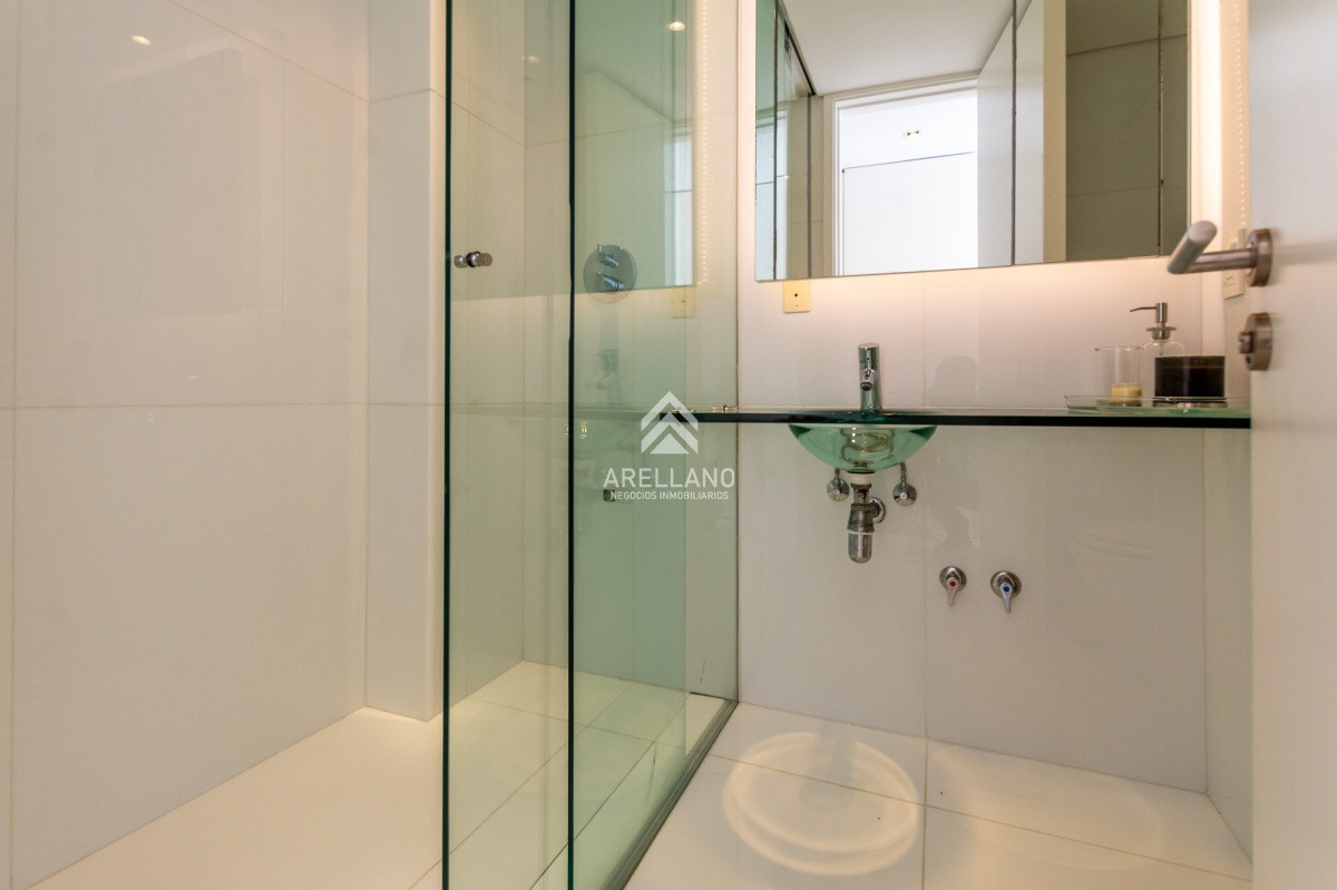 Apartamento ID.1820 - Penthouse duplex 4 dormitorios Playa Brava - Punta del Este