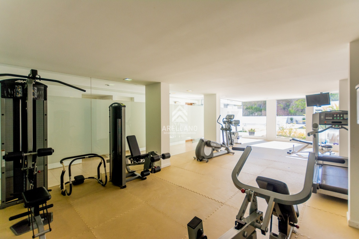 Apartamento ID.1820 - Penthouse duplex 4 dormitorios Playa Brava - Punta del Este