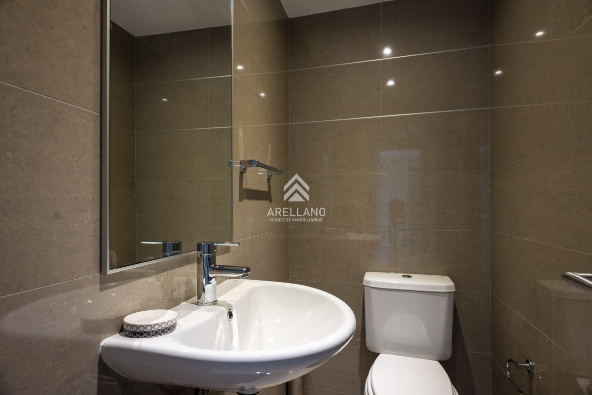 Apartamento ID.3256 - 2 dormitorios playa mansa - Punta del Este