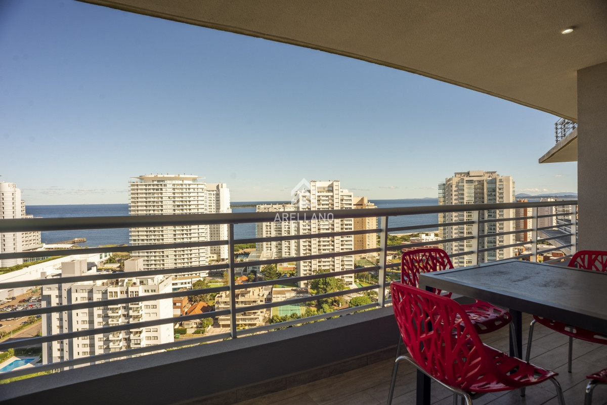 Apartamento ID.3255 - 2 DORMITORIOS PISO ALTO VISTA AL MAR PLAYA MANSA
