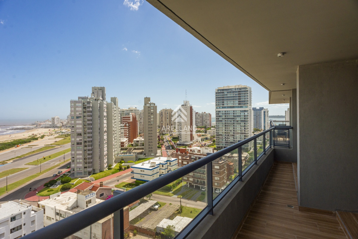 Apartamento ID.2682 - Venta apartamento 2 Dormitorios 2 Baños Playa Brava - Punta del Este -