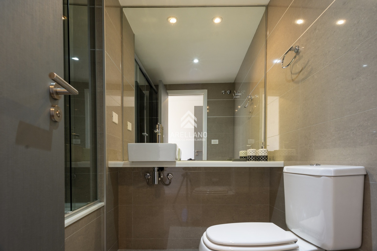 Apartamento ID.3256 - 2 dormitorios playa mansa - Punta del Este