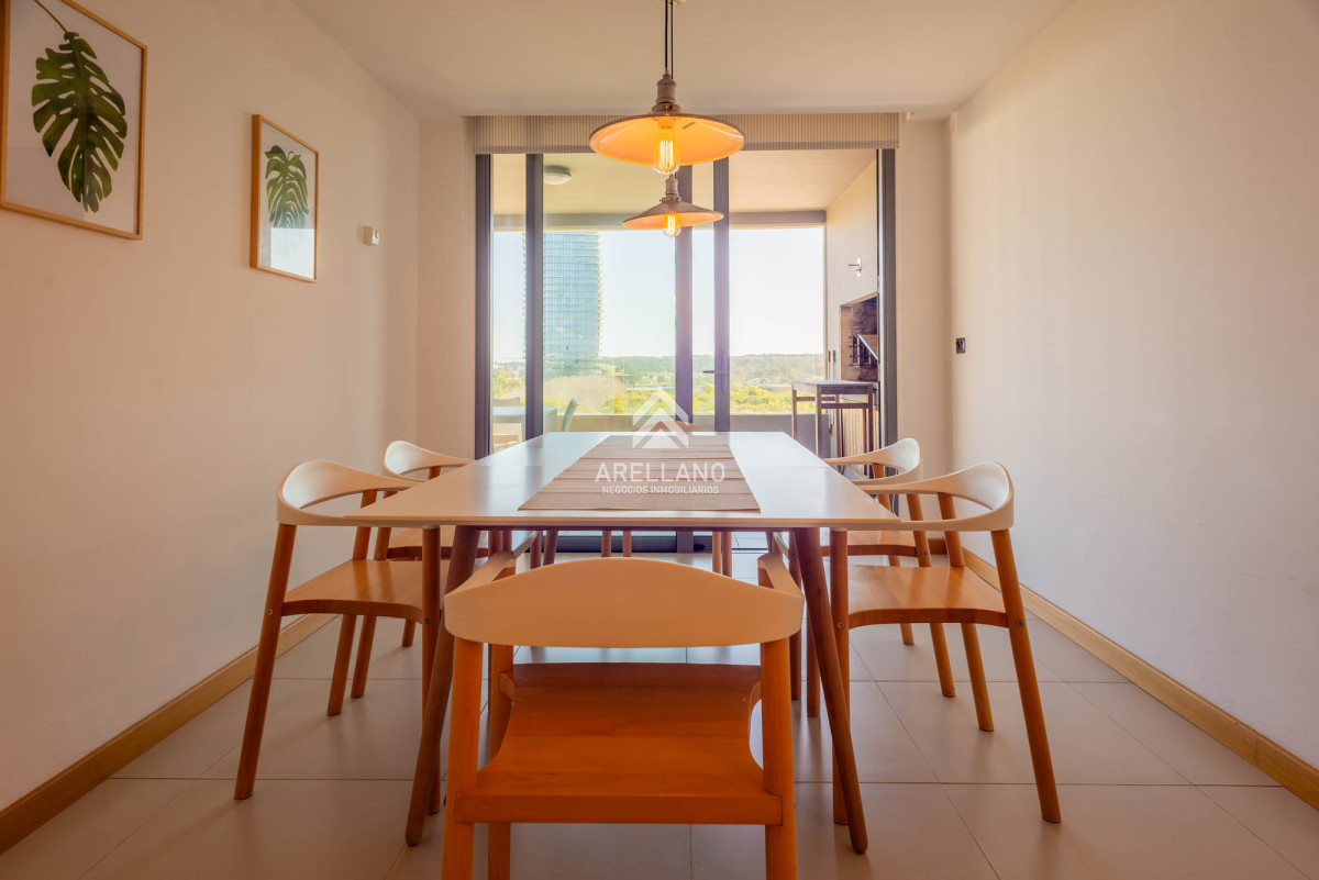 Apartamento ID.4032 - 3 DORMITORIOS Y DEPENDENCIA, Punta del este 