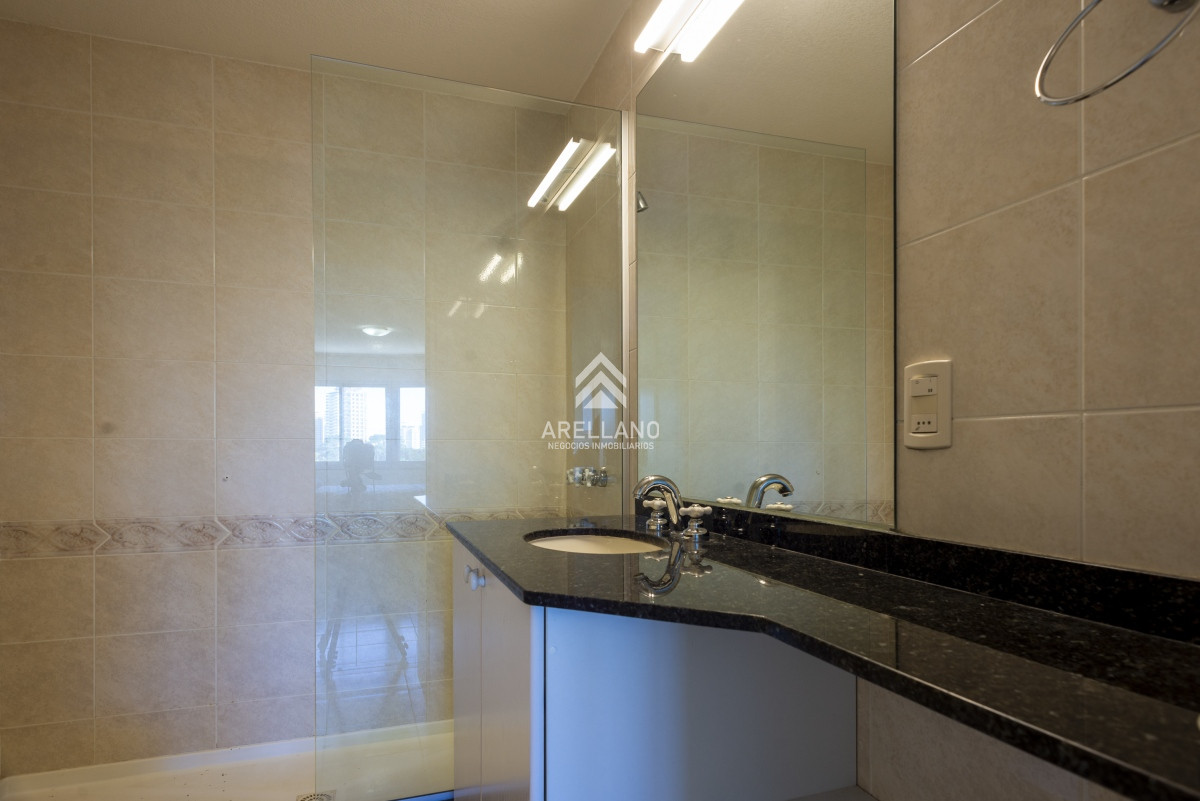 Apartamento ID.3432 - 3 dormitorios, Roosevelt , Punta del Este