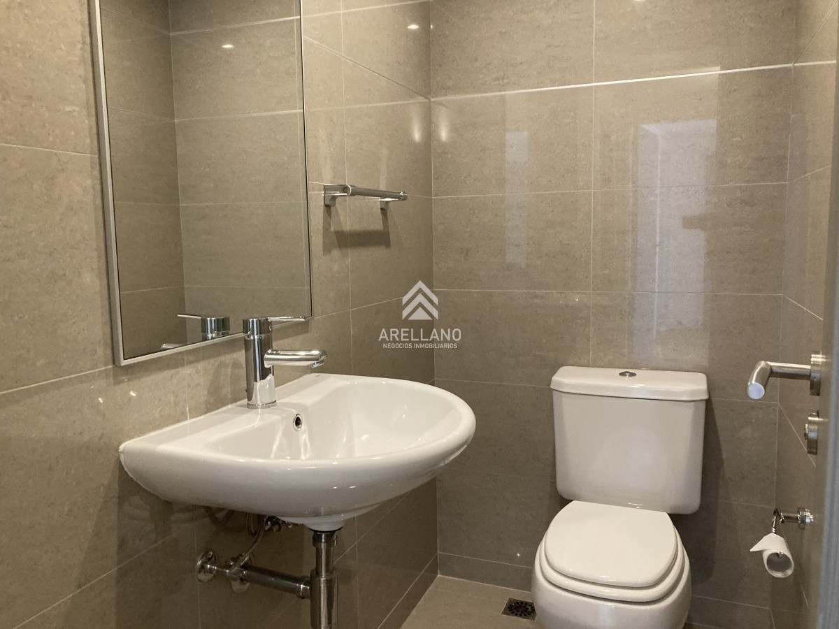 Apartamento ID.13 - 2 suites en playa mansa con garage