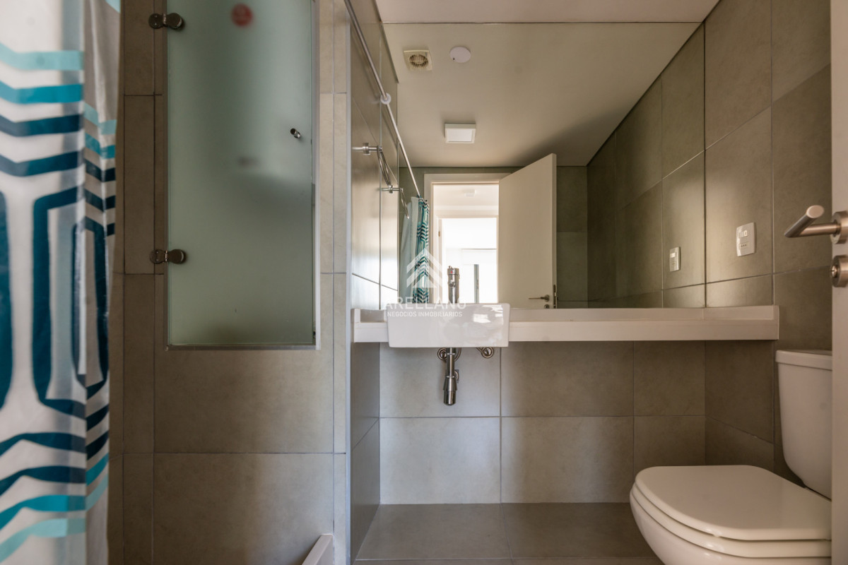 Apartamento ID.5608 - 2 dormitorios, vista al mar y garage