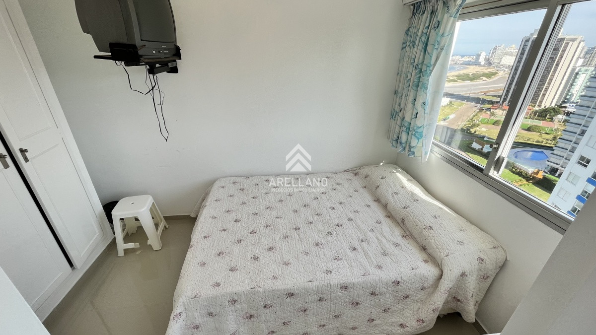 Apartamento ID.1088 - VENTA DEPARTAMENTO 3 DORMITORIOS Y DEPENDENCIA PLAYA BRAVA