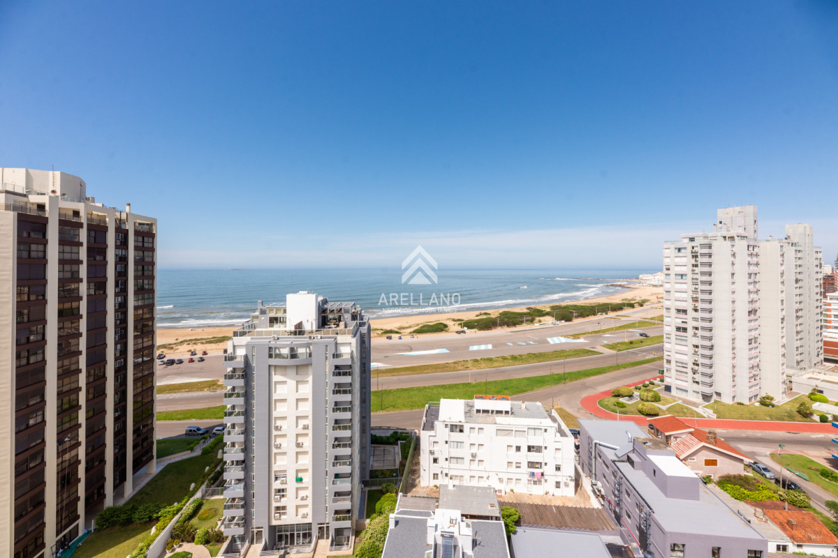 Apartamento ID.5606 - 2 dormitorios vista al mar de playa brava