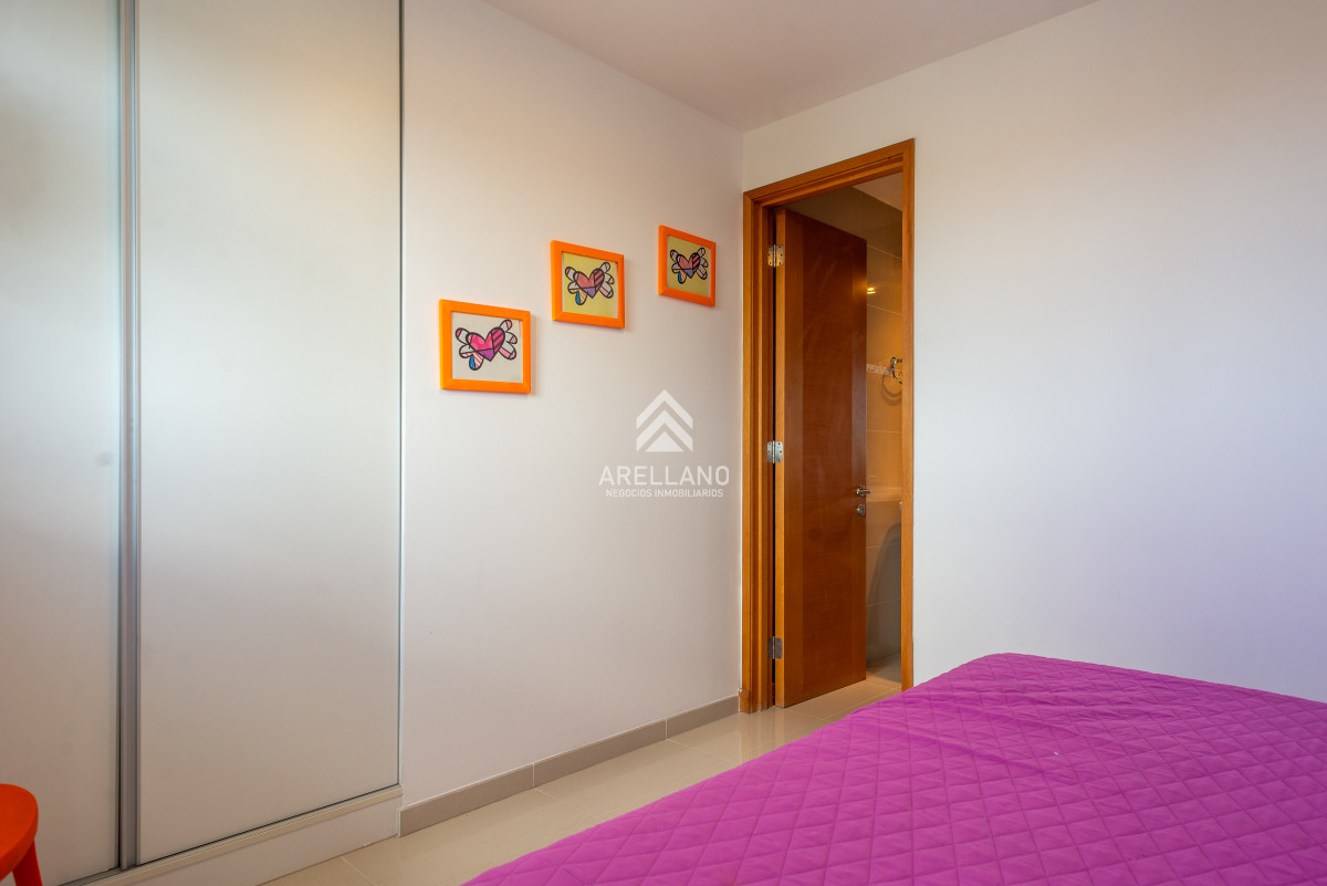 Apartamento ID.4544 - 3 y dependencia Sunrise Tower, Piso Alto, Playa Mansa