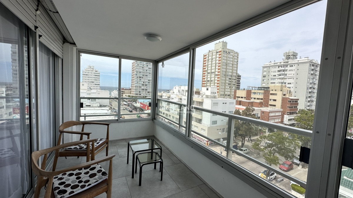 Apartamento ID.2721 - VENTA 2 DORMITORIOS Y DEPENDENCIA - PENINSULA - PUNTA DEL ESTE