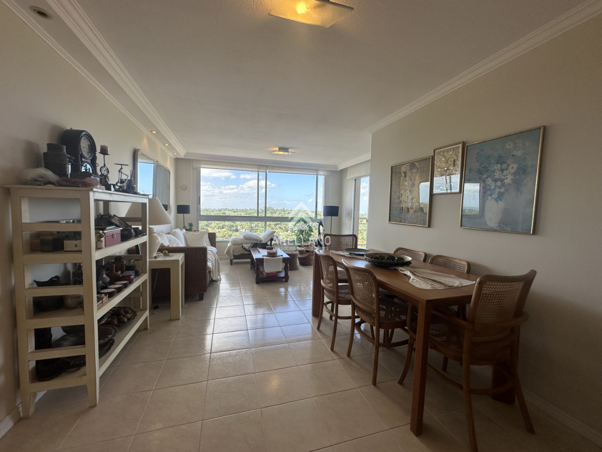 Apartamento ID.5958 - 3 dormitorios piso alto, Roosevelt