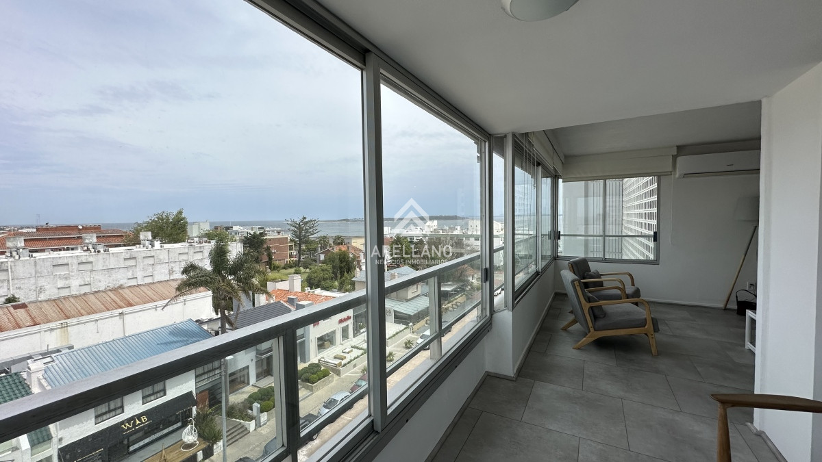 Apartamento ID.2721 - VENTA 2 DORMITORIOS Y DEPENDENCIA - PENINSULA - PUNTA DEL ESTE