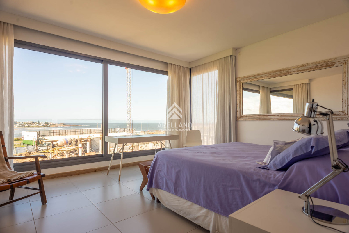 Apartamento ID.4032 - 3 DORMITORIOS Y DEPENDENCIA, Punta del este 