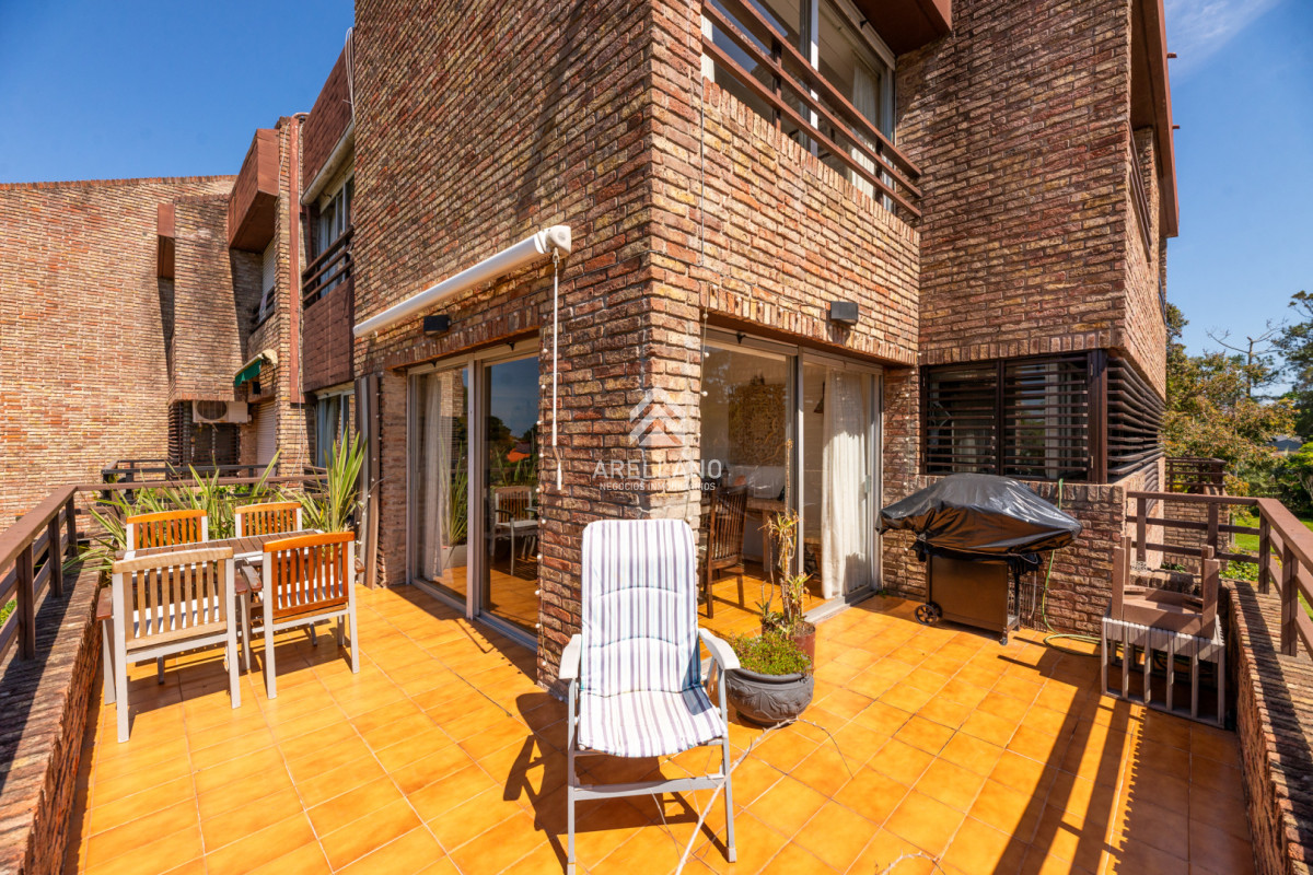 Apartamento ID.281 - VENTA DEPARTAMENTO 3 DORMITORIOS PLAYA MANSA