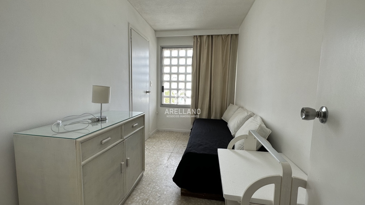 Apartamento ID.2721 - VENTA 2 DORMITORIOS Y DEPENDENCIA - PENINSULA - PUNTA DEL ESTE