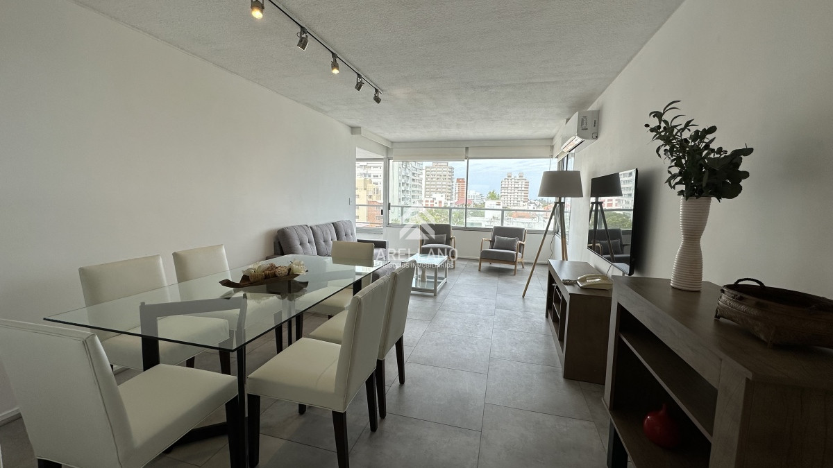 Apartamento ID.2721 - VENTA 2 DORMITORIOS Y DEPENDENCIA - PENINSULA - PUNTA DEL ESTE