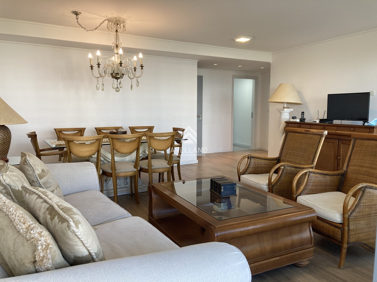 Apartamento ID.14 - departamento de 2 suites 1 toilette con garage en Playa Mansa