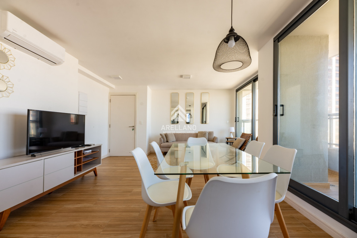 Apartamento ID.5608 - 2 dormitorios, vista al mar y garage