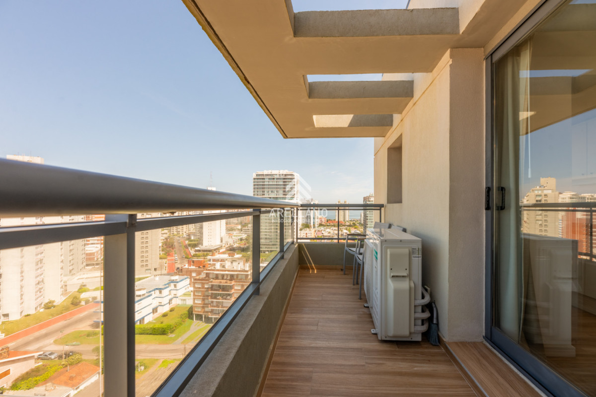 Apartamento ID.5606 - 2 dormitorios vista al mar de playa brava