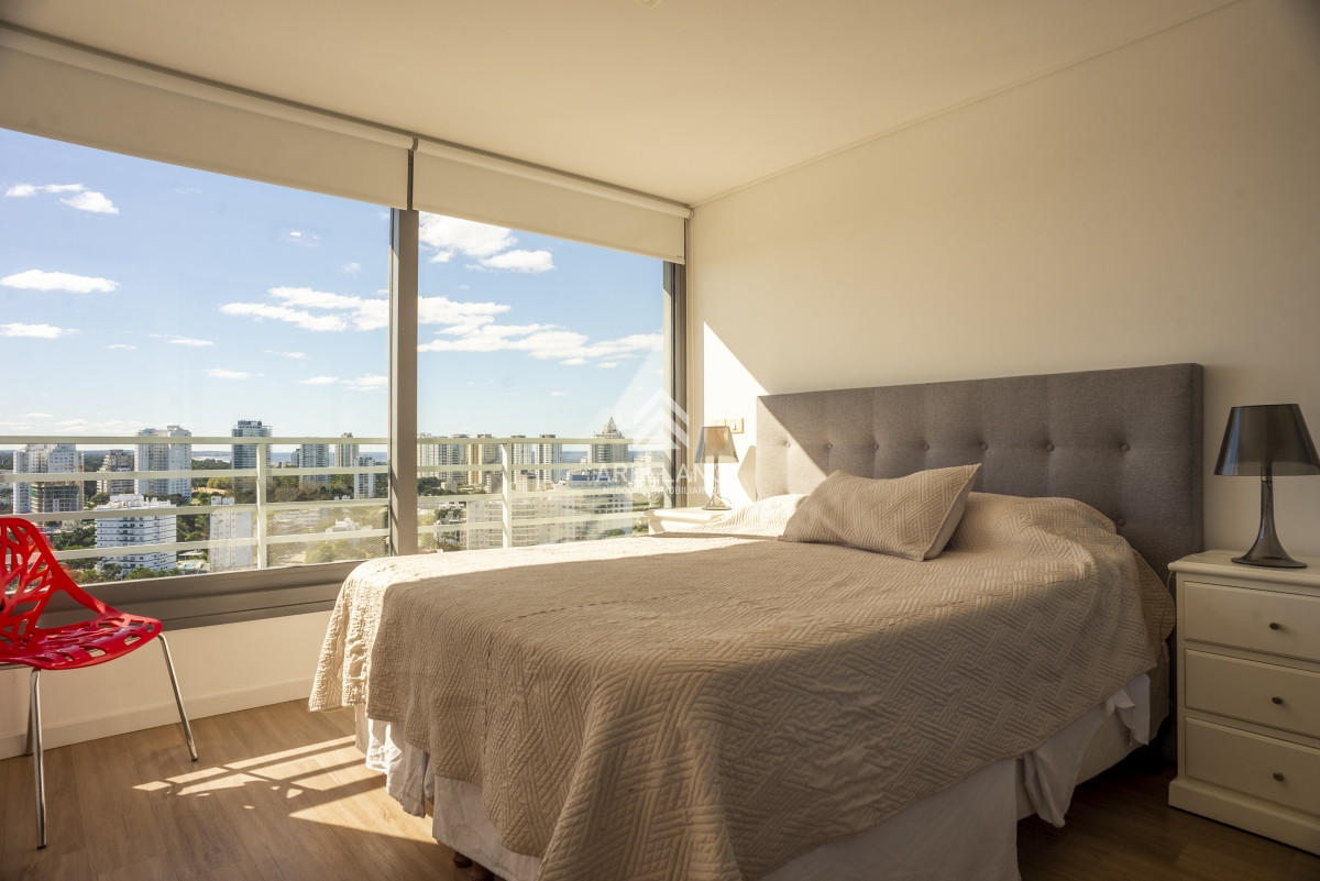 Apartamento ID.3255 - 2 DORMITORIOS PISO ALTO VISTA AL MAR PLAYA MANSA