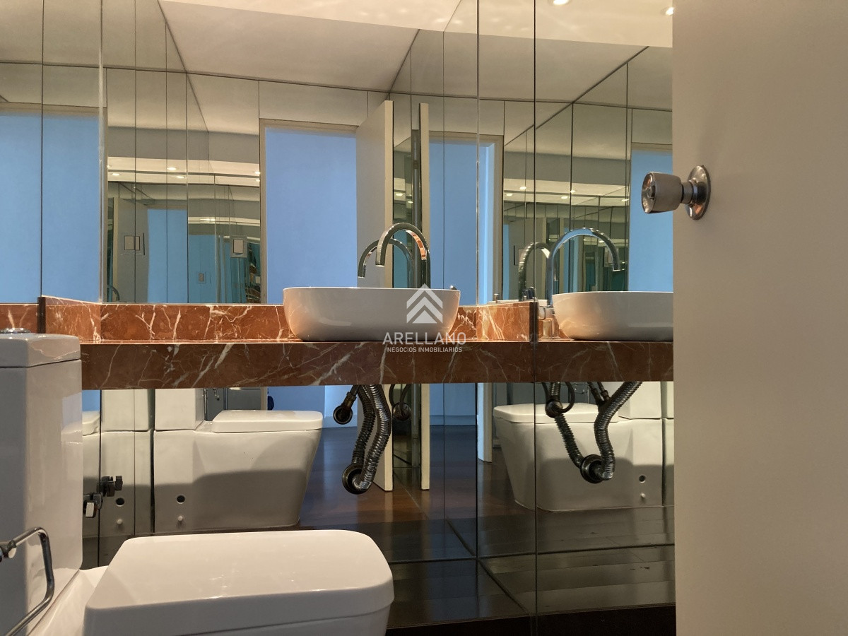 Apartamento ID.462 - VENTA 4 DORMITORIOS EN SUITE - SEMIPISO