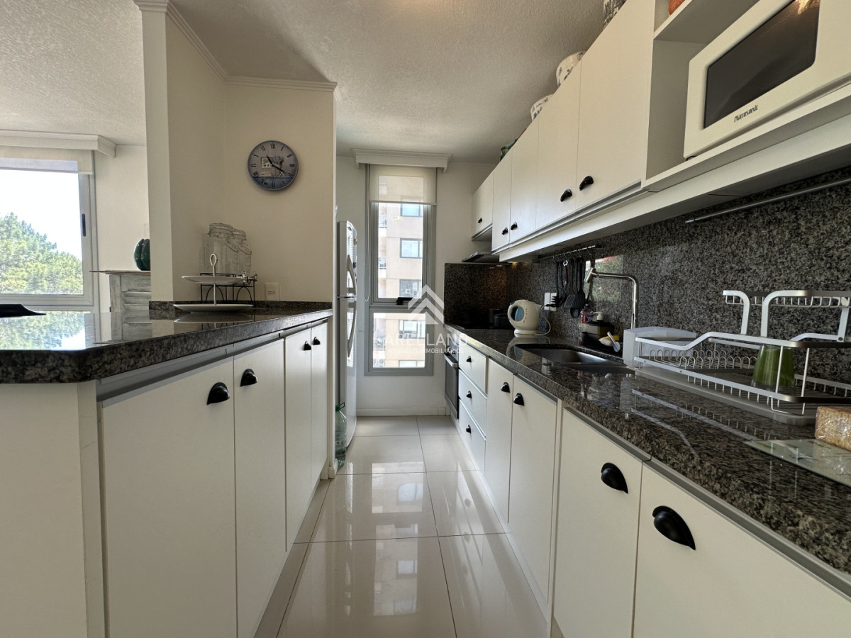 Apartamento ID.5777 - Alquiler de Verano 1 dormitorio con servicios y cochera