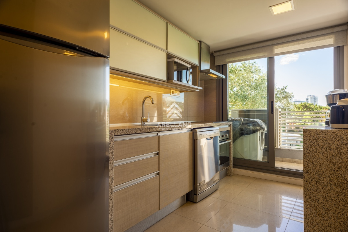 Apartamento ID.3258 - Departamento de 3 dormitorios playa mansa - Punta del Este