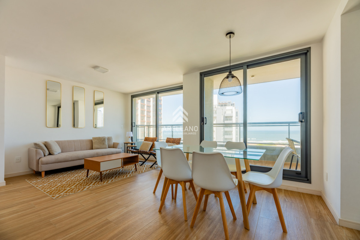 Apartamento ID.5608 - 2 dormitorios, vista al mar y garage