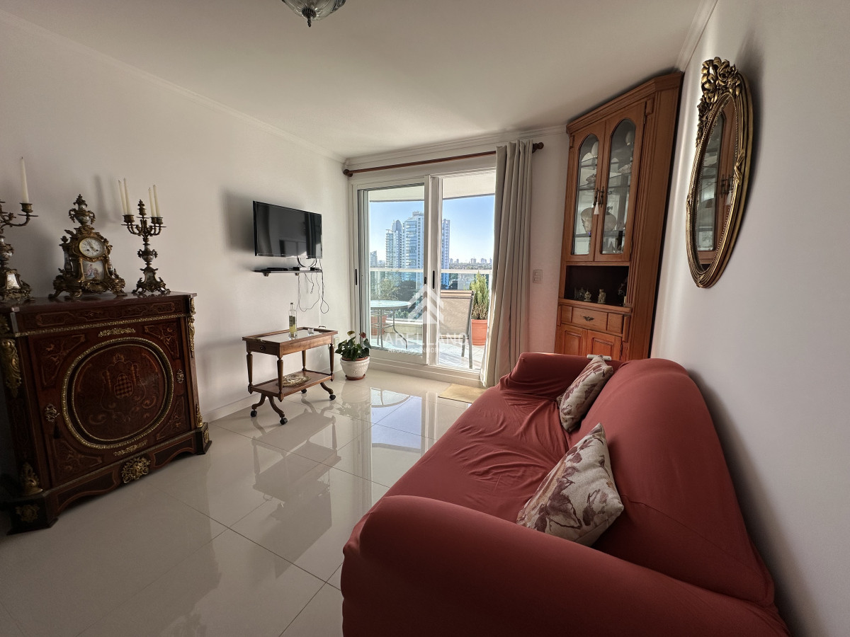 Apartamento ID.4484 - 2 dormitorios en suite playa mansa