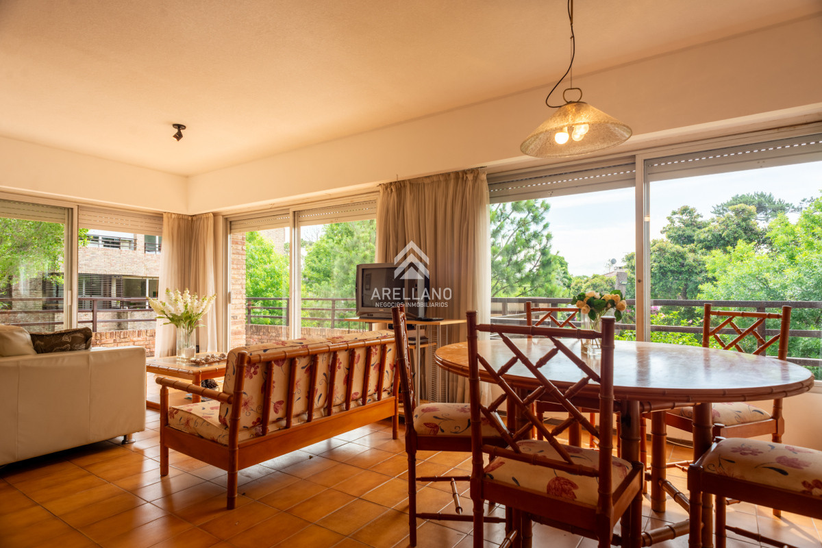 Apartamento ID.1385 - 3 dormitorios playa mansa cerca del mar