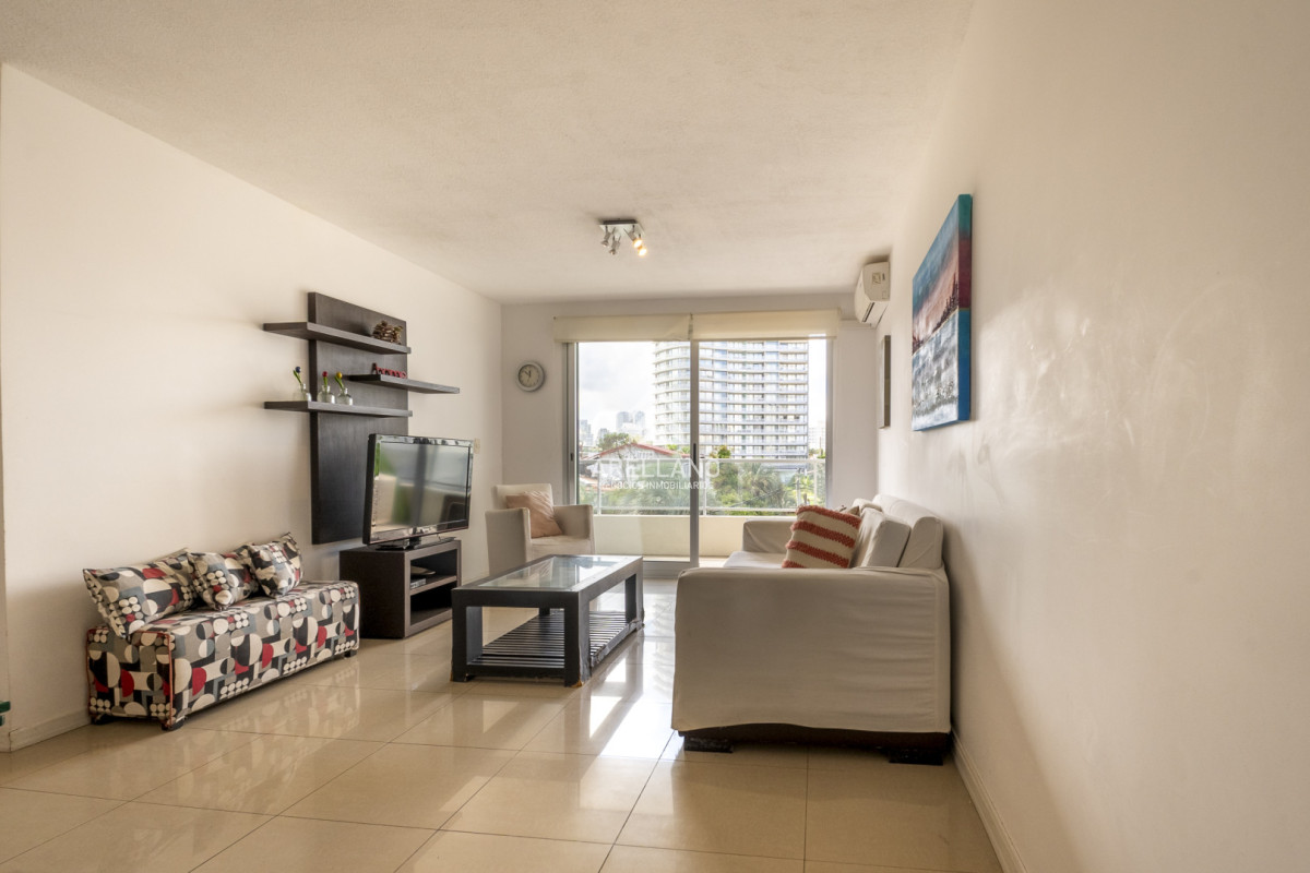 Apartamento ID.6168 - 2 dormitorios en Playa Mansa cerca del Mar