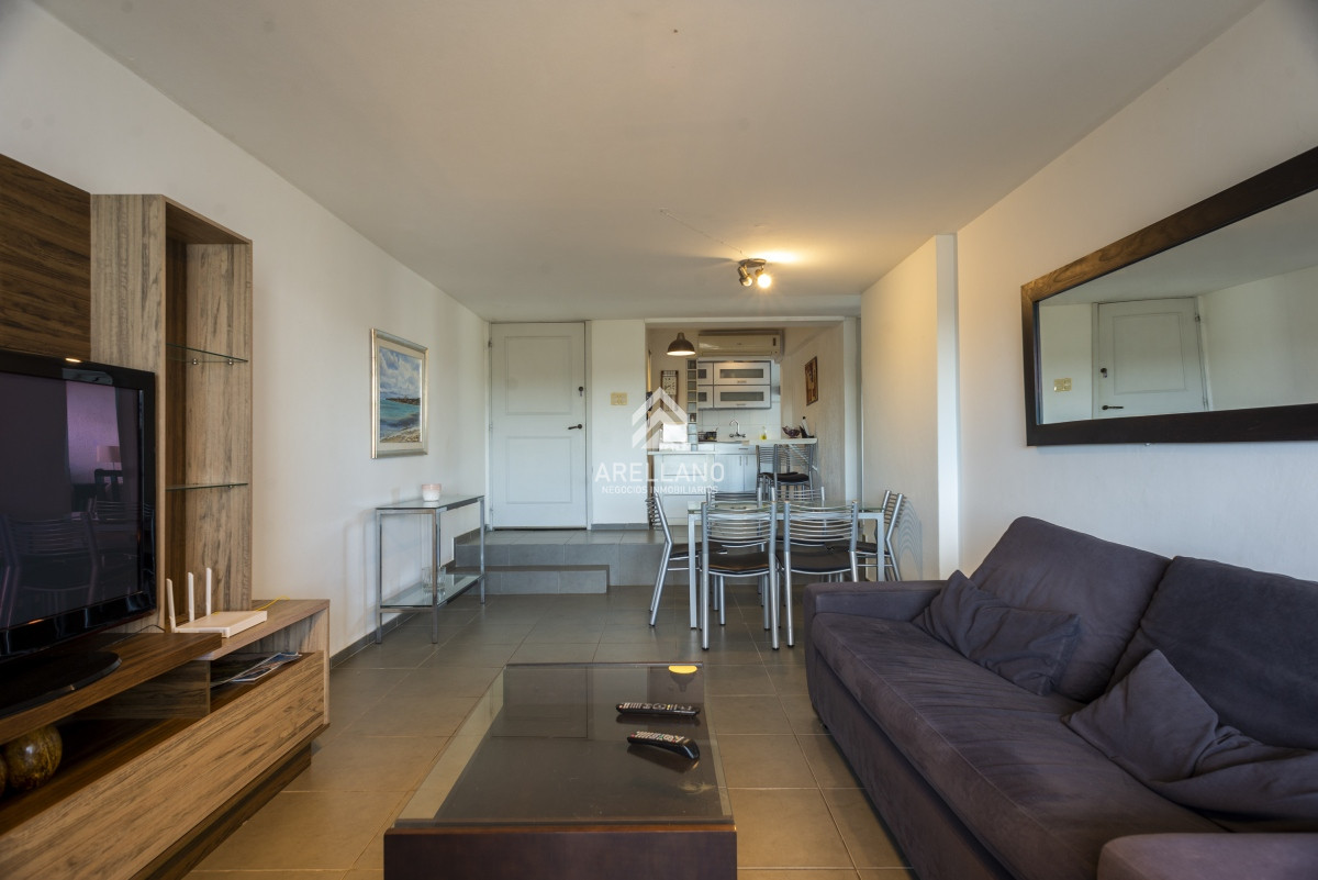 Apartamento ID.3125 - 2 dormitorios y garage Roosevelt - Punta del Este