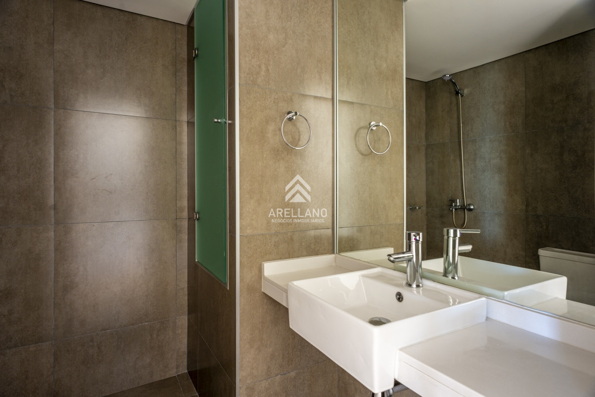 Apartamento ID.2683 - Venta PENTHOUSE 2 dormitorios 2 Baños Playa Brava  Punta del Este 