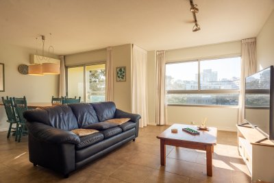 Apartamento Codigo #2 dormitorios 2 baños 2 terrazas Roosevelt