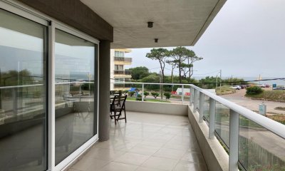Venta apartamento 2 dormitorios Playa Mansa