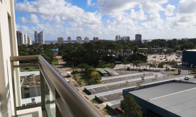 VENTA APARTAMENTO DE 1 dormitorio y garage en Roosevelt