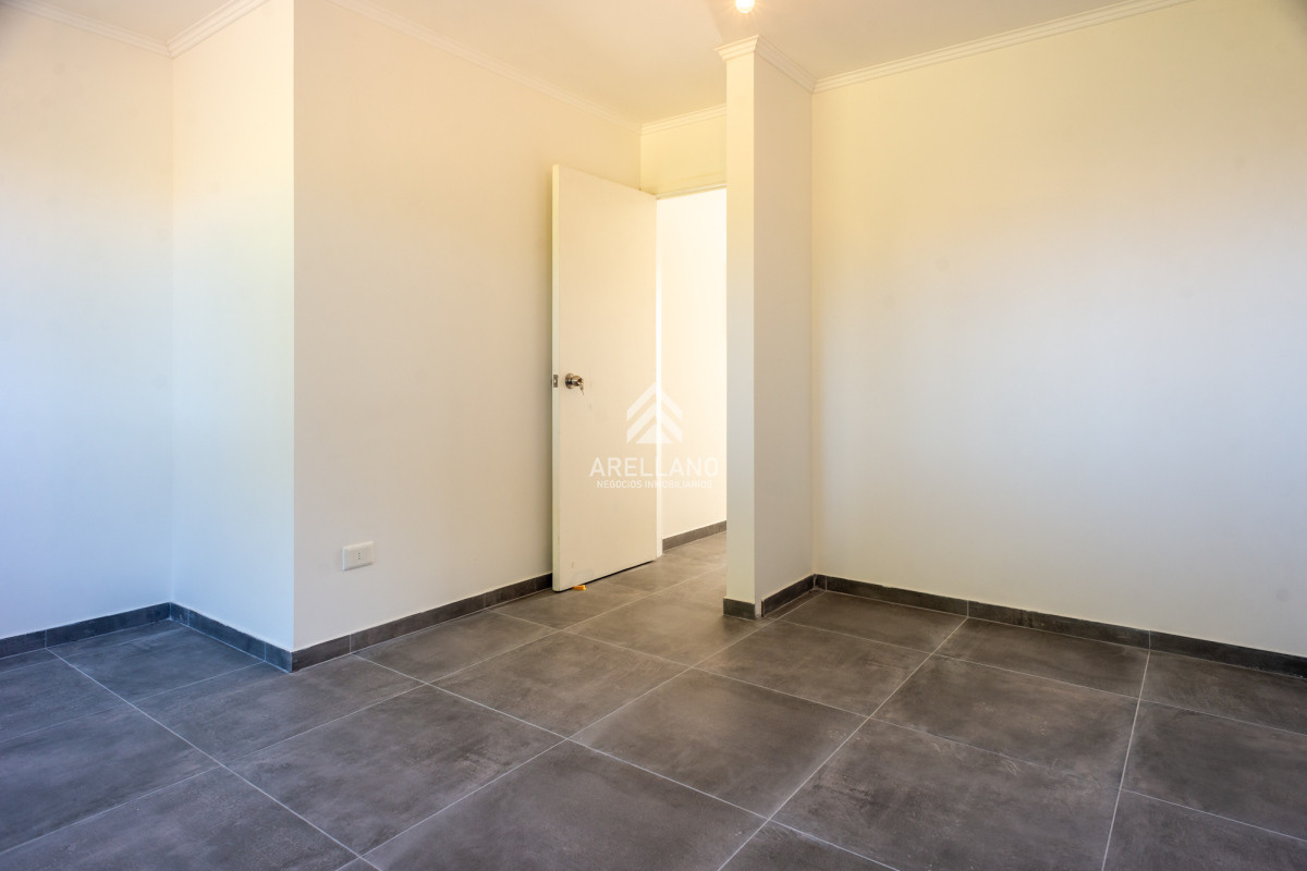 Casa ID.4605 - 2 dormitorios altos de la laguna con garage