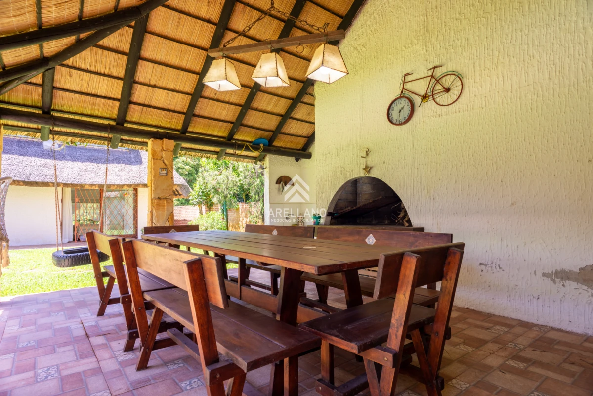 Casa ID.5750 - Alquiler 5 dormitorios piscina climatizada Punta del Este