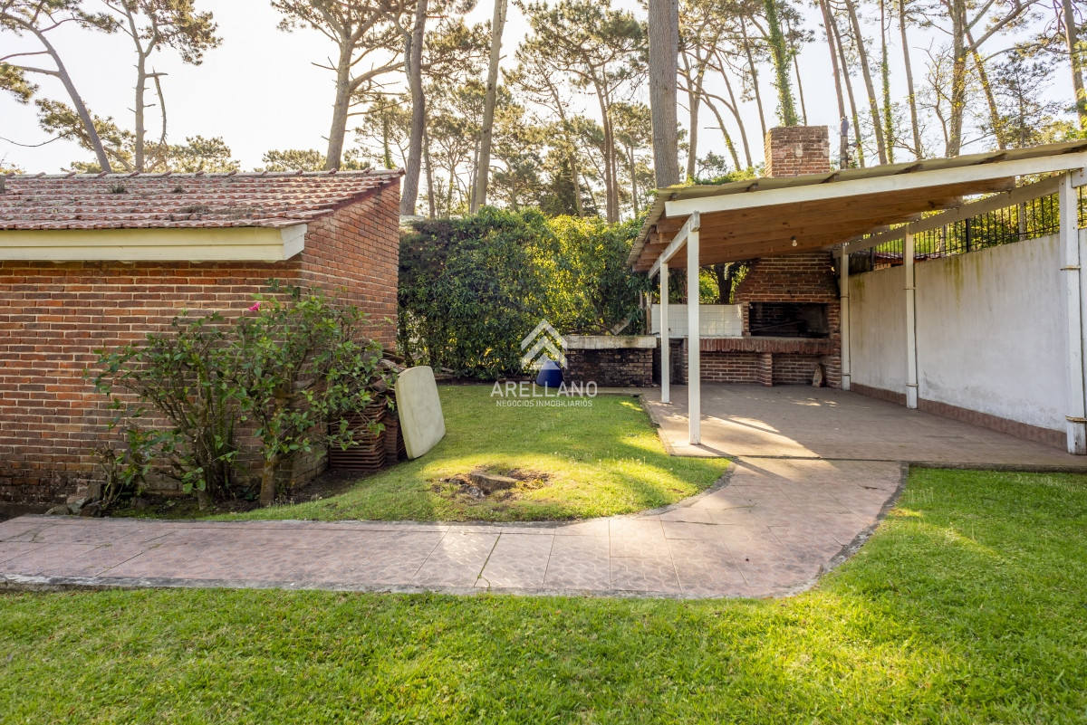 Casa ID.2561 - Venta casa 3 dormitorios y dependencia San Rafael Punta del Este
