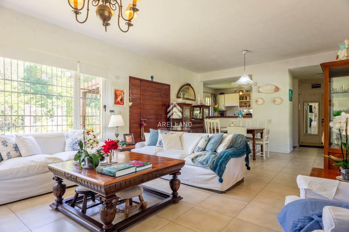 Casa ID.4196 - Casa 4 dormitorios con piscina, Rincon del Indio