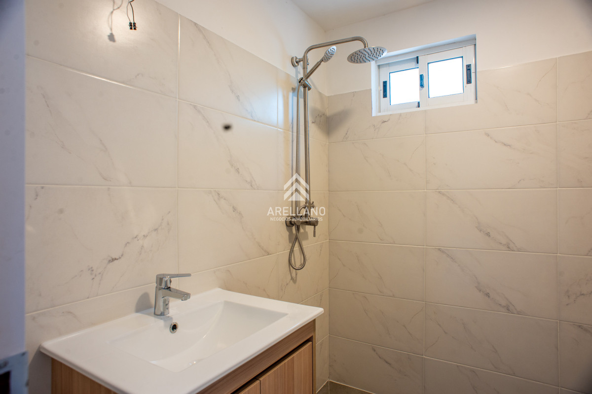 Casa ID.4281 - 2 dormitorios 2 baños cerca de la laguna y el mar!